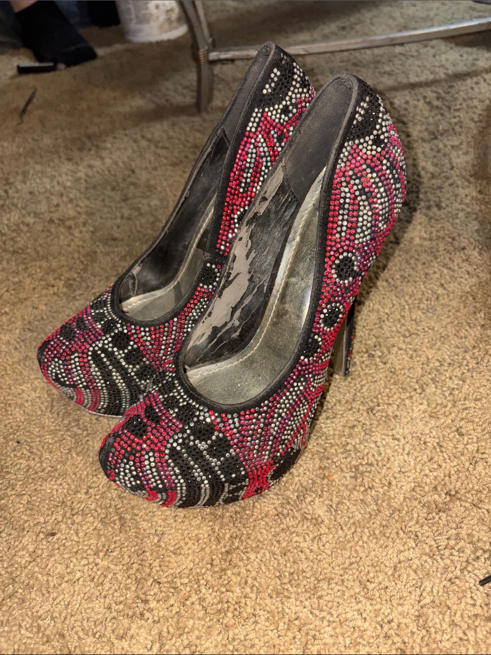 Shi by JOURNEYS Black and Pink Crystal Platform Pumps